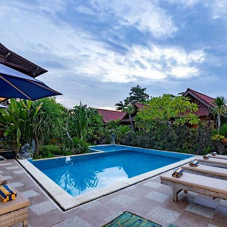 Dream Beach Inn Lembongan Buitenkant foto