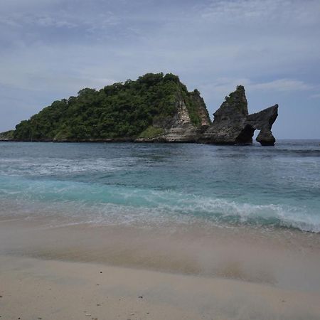 Dream Beach Inn Lembongan Buitenkant foto