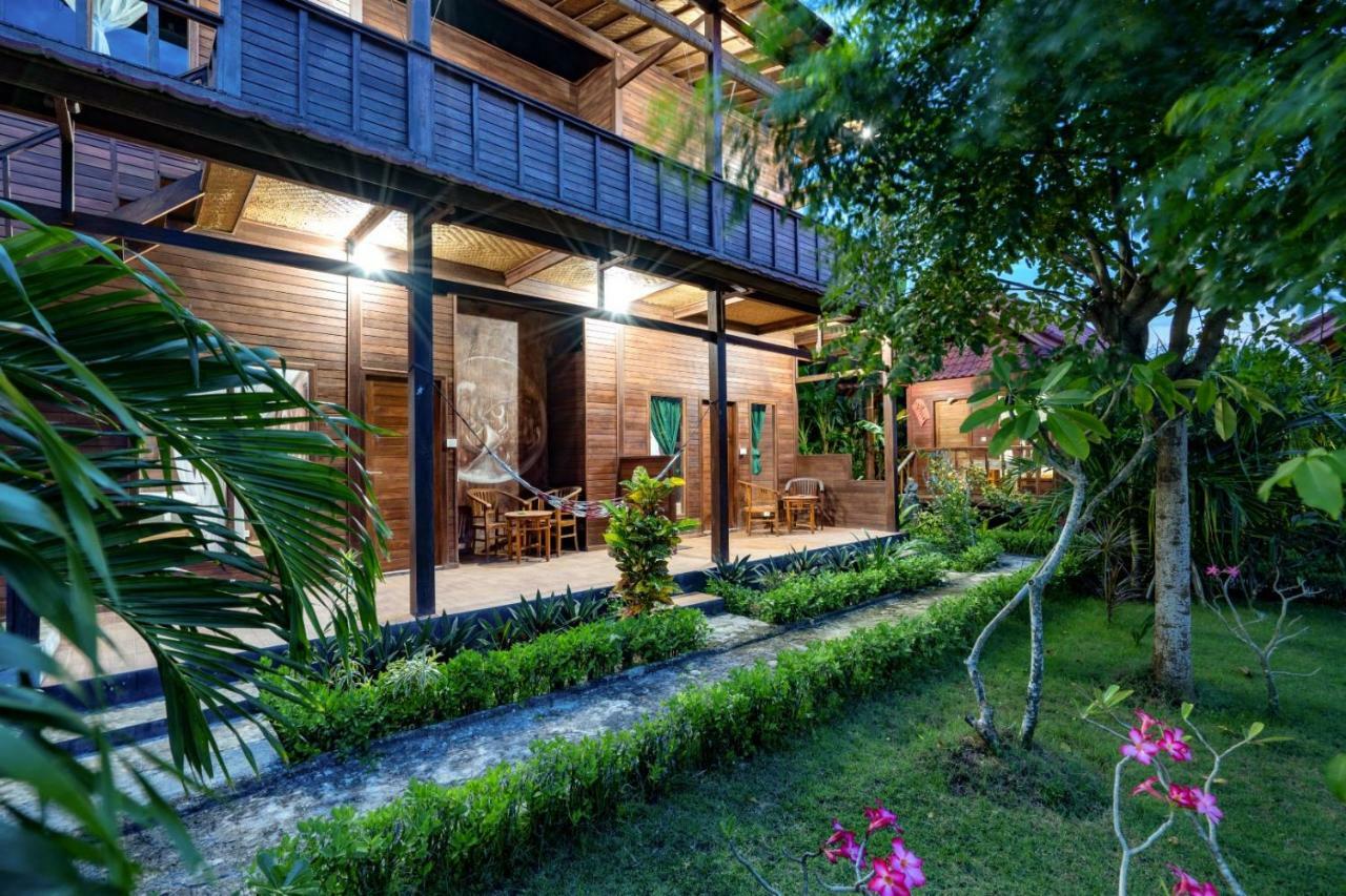 Dream Beach Inn Lembongan Buitenkant foto