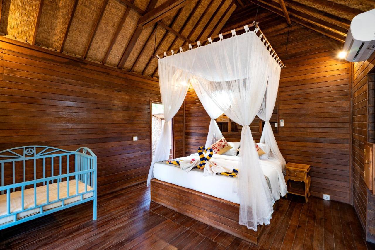 Dream Beach Inn Lembongan Buitenkant foto